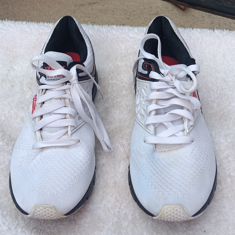 Women's Reebok lit live life action  a